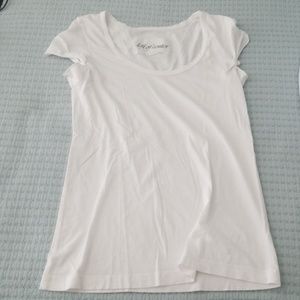 White short sleeve tee
